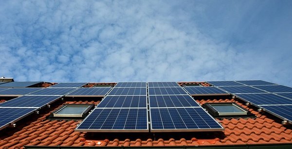 Panneau solaire photovoltaïque : guide pour optimiser votre énergie solaire